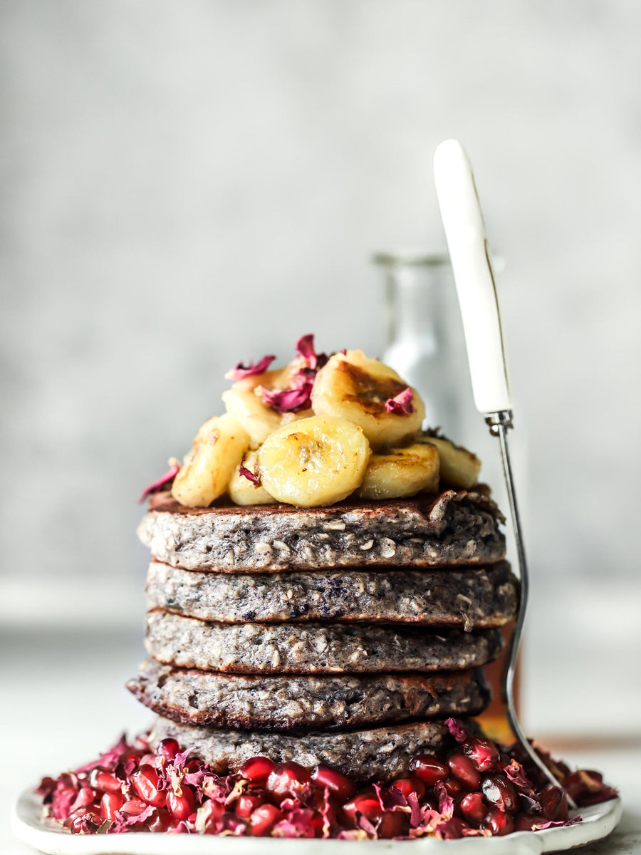 Blueberry cinnamon oat pancakes