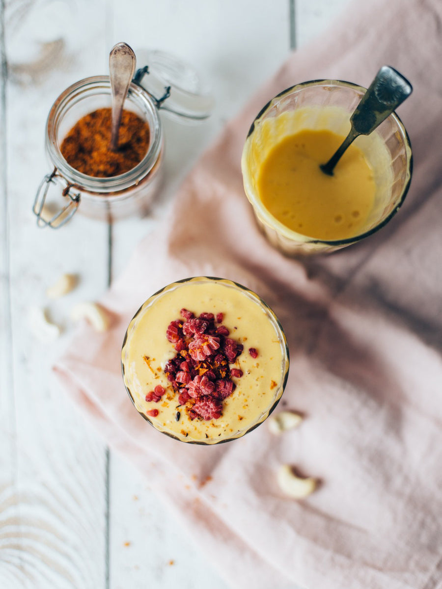 Mango, Sea buckthorn and cashew smoothie