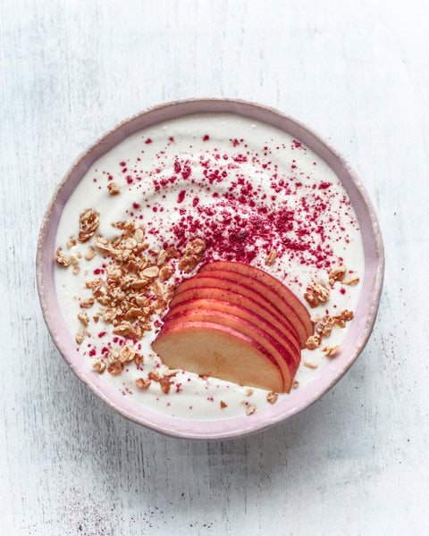 Natural yogurt with wild lingonberry powder