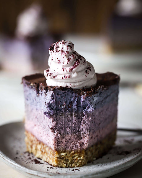 Raw berry cheesecake