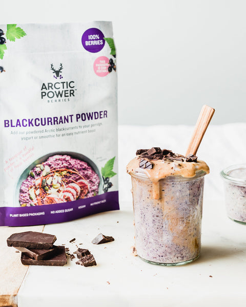 Blackcurrant and peanut butter overnight oats