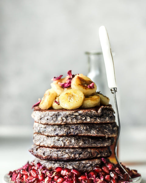 Wild blueberry and cinnamon oat pancakes