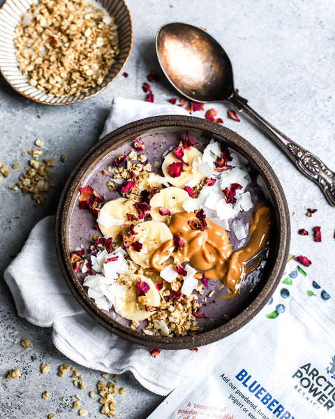 Blueberry pie smoothie bowl