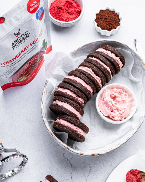 No-bake chocolate strawberry sandwich cookies